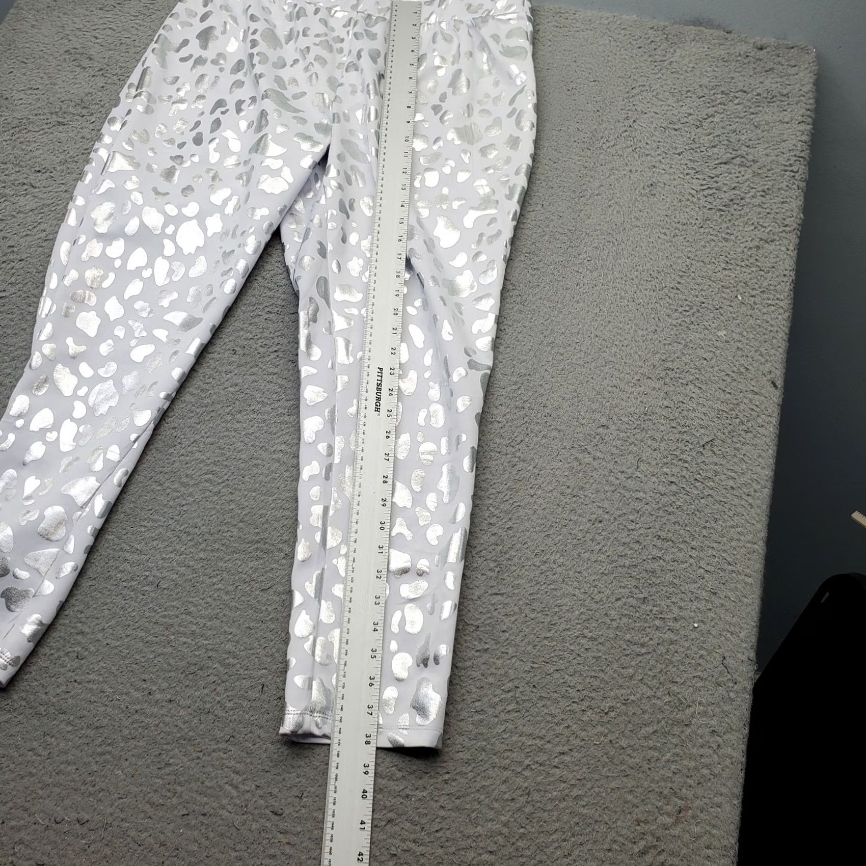 Vintage Ashley Stewart Pants Womens 18/20 Multi Metallic Printed Ponte Stretch Pull On Size 40" / US 18 - 5 Thumbnail