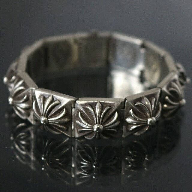 Chrome Hearts Chrome Hearts Plus Pyramid Bracelet Size ONE SIZE - 1 Thumbnail