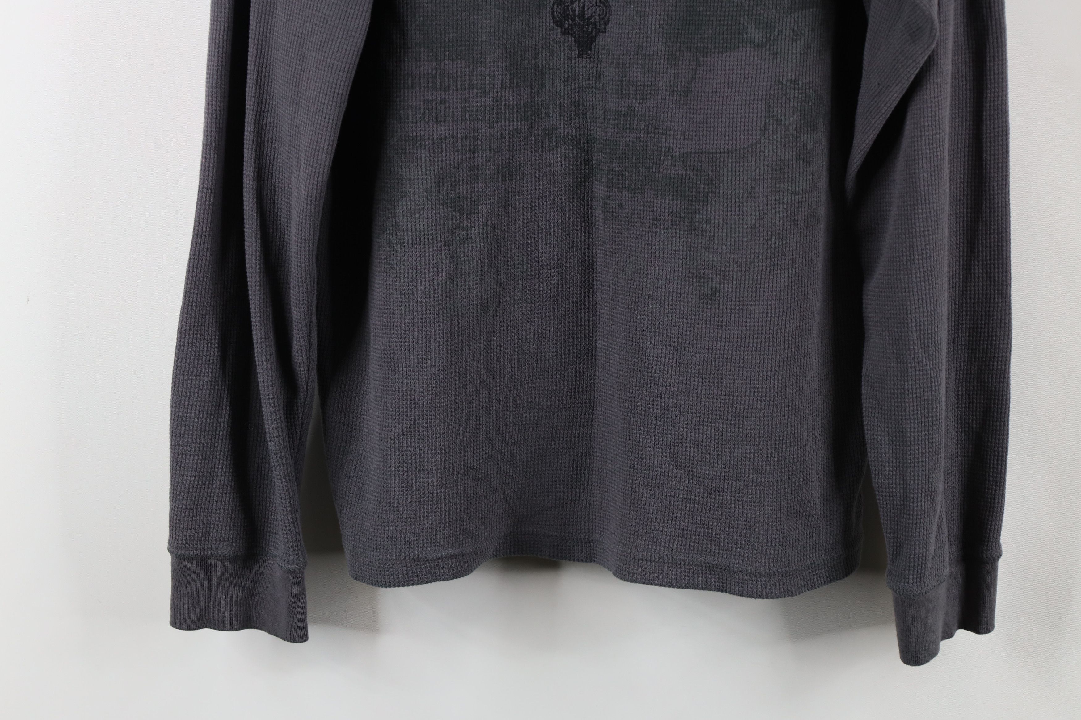 Vintage Vintage Y2K MMA Skull Cross UFC Thermal Waffle Knit T-Shirt Size US M / EU 48-50 / 2 - 13 Thumbnail