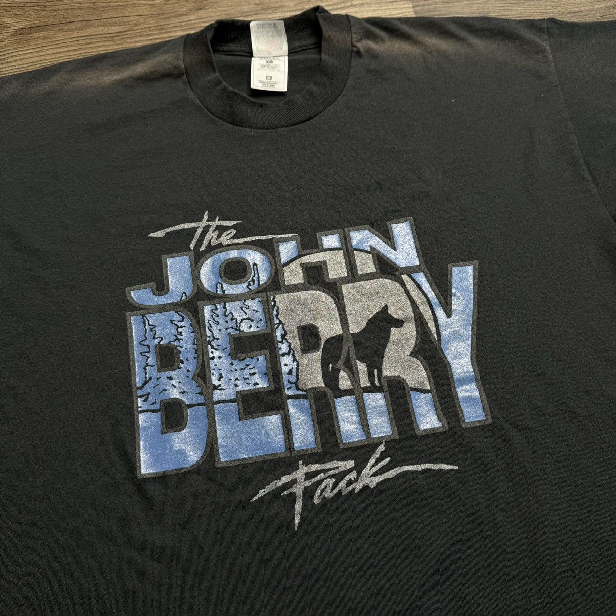 Vintage VINTAGE JOHN BERRY TEE Size US XL / EU 56 / 4 - 2 Thumbnail