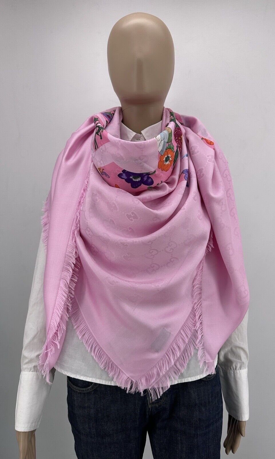 Gucci New Gucci Scarves 140x140cm Size ONE SIZE - 1 Thumbnail