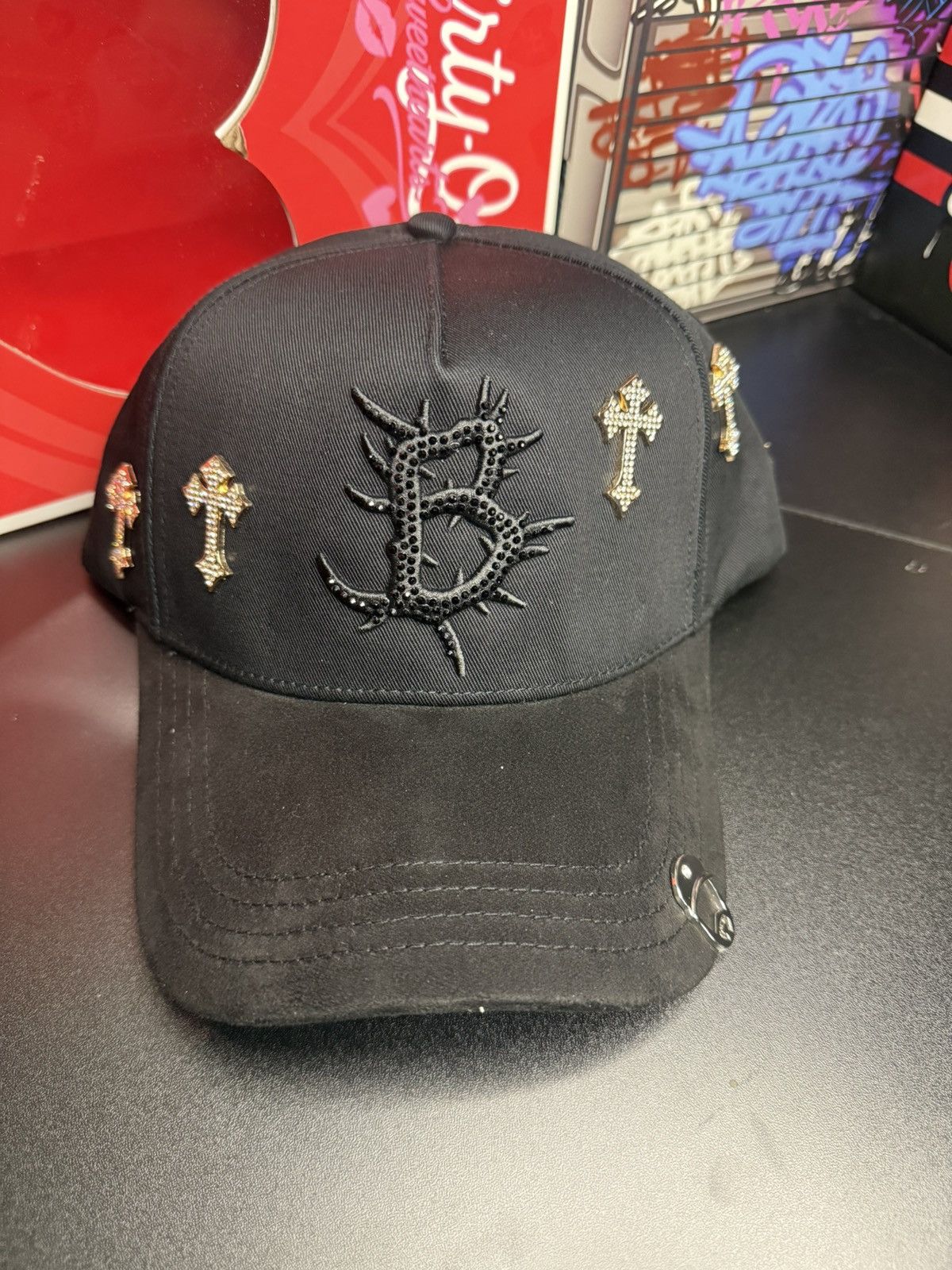 Other Barbas Hats B cross rose With Pin dandy hats 31hats Size ONE SIZE - 1 Thumbnail