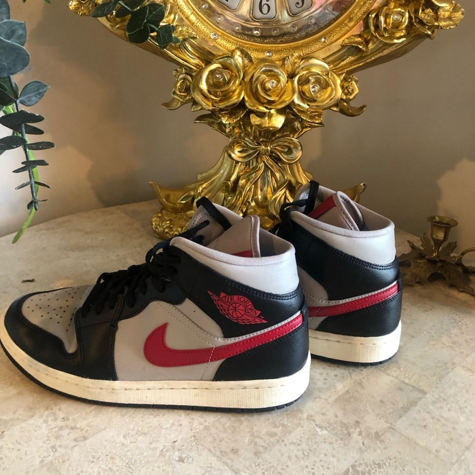 Nike Air Jordans Nike Grey Back and Red size9 Size US 9 / IT 39 - 8 Thumbnail
