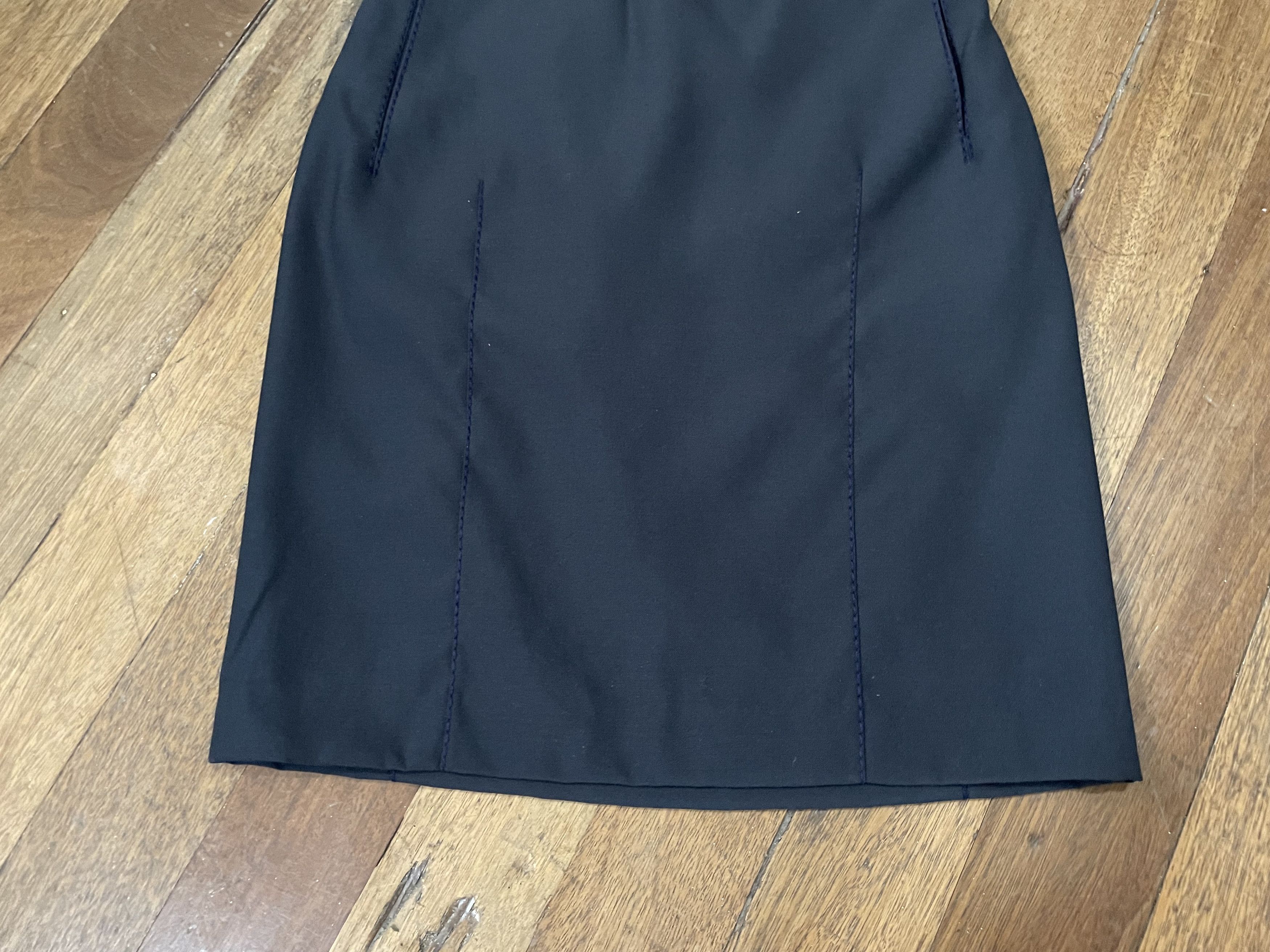 Louis Vuitton Louis Vuitton Wool Skirt Size 28" / US 6 / IT 42 - 3 Thumbnail