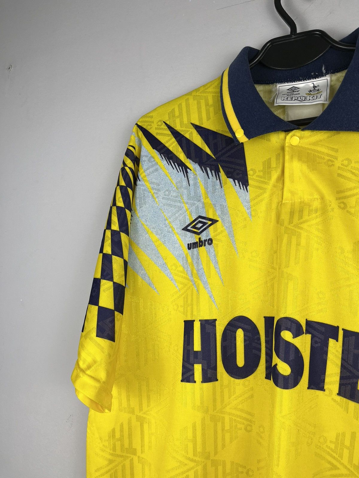 Umbro × Vintage 90s Umbro replikit tottenham spurs away 1991/92/93/94 Size US L / EU 52-54 / 3 - 3 Thumbnail