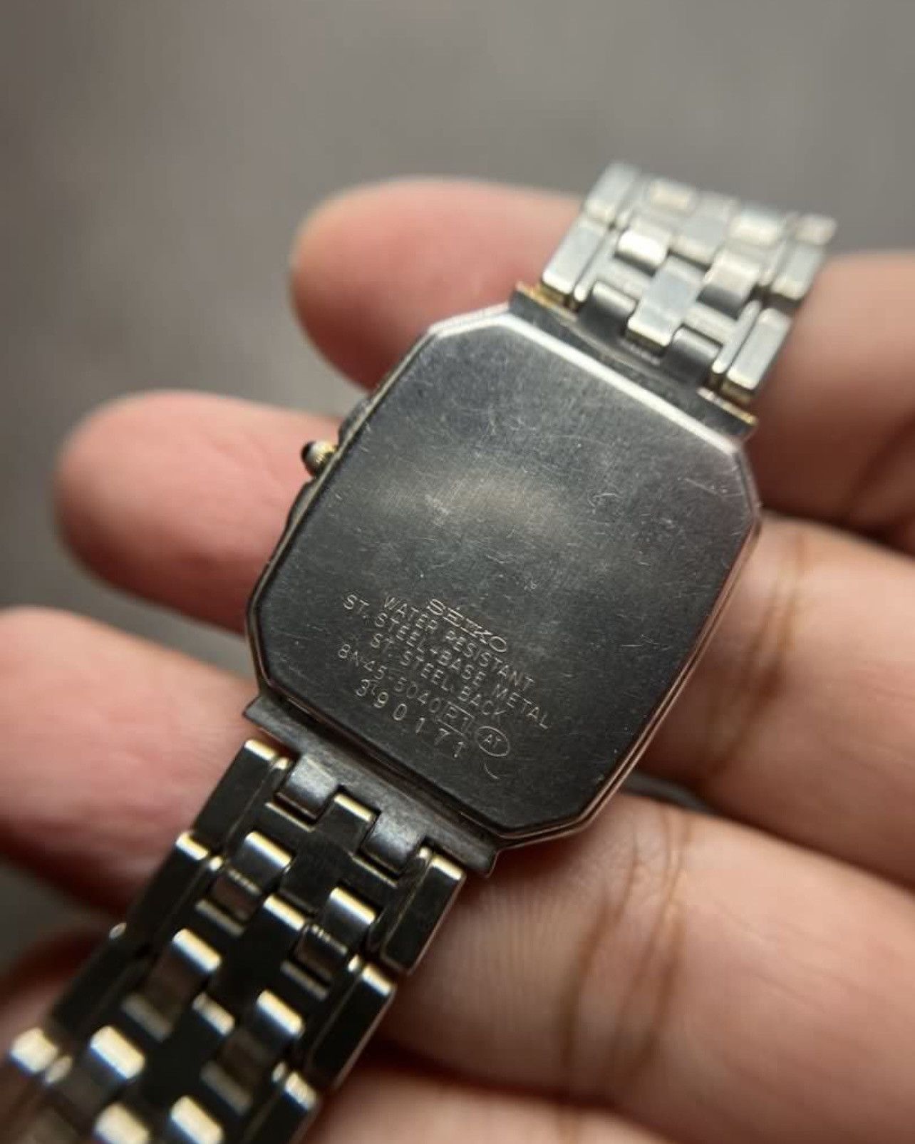 Seiko Vintage 90s Seiko Dolce Tank Two Tone Roman Dial Size ONE SIZE - 8 Thumbnail