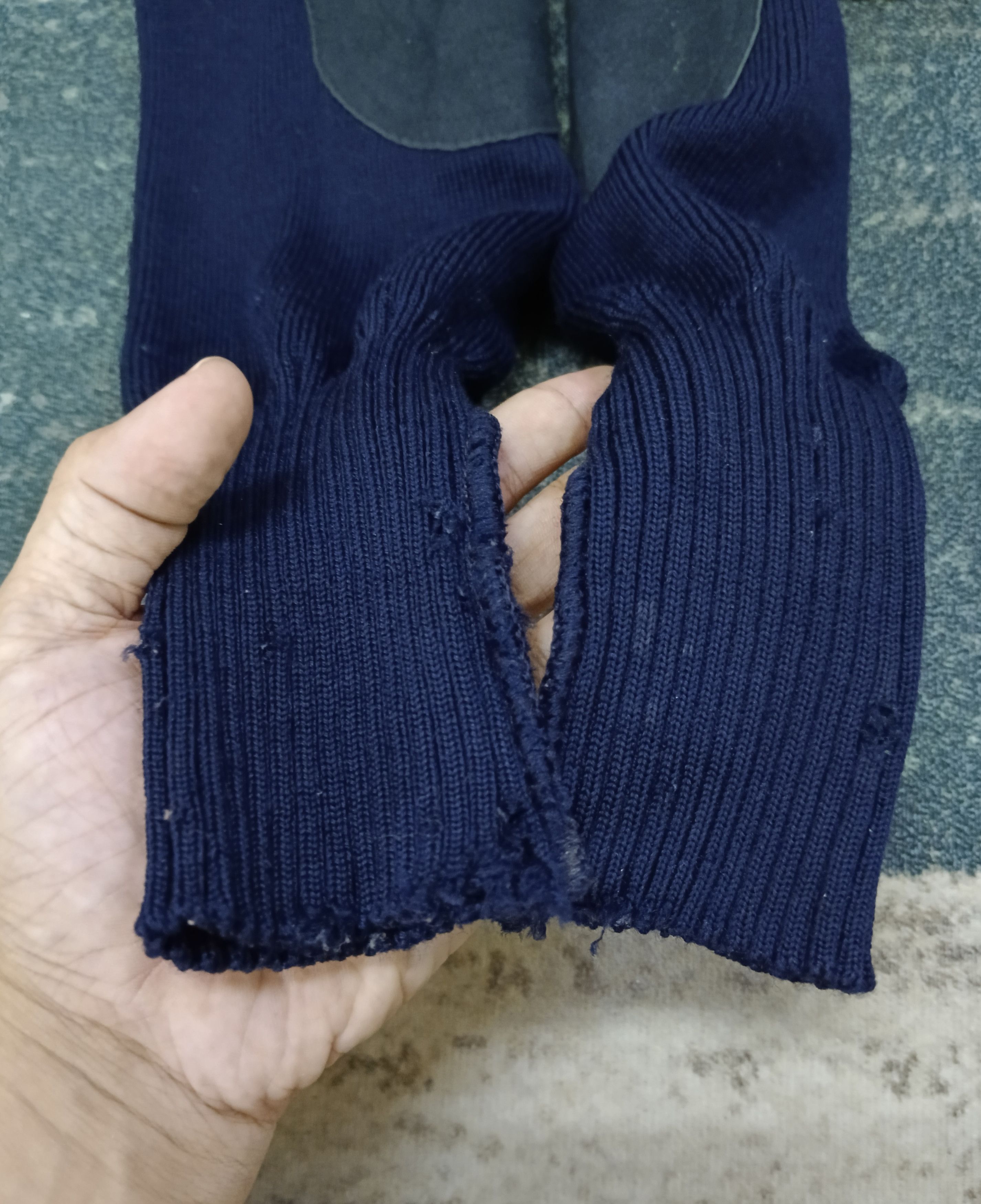 Burberry SICK🔥THRASHED BURBERRY KNITWEAR Size US M / EU 48-50 / 2 - 8 Thumbnail