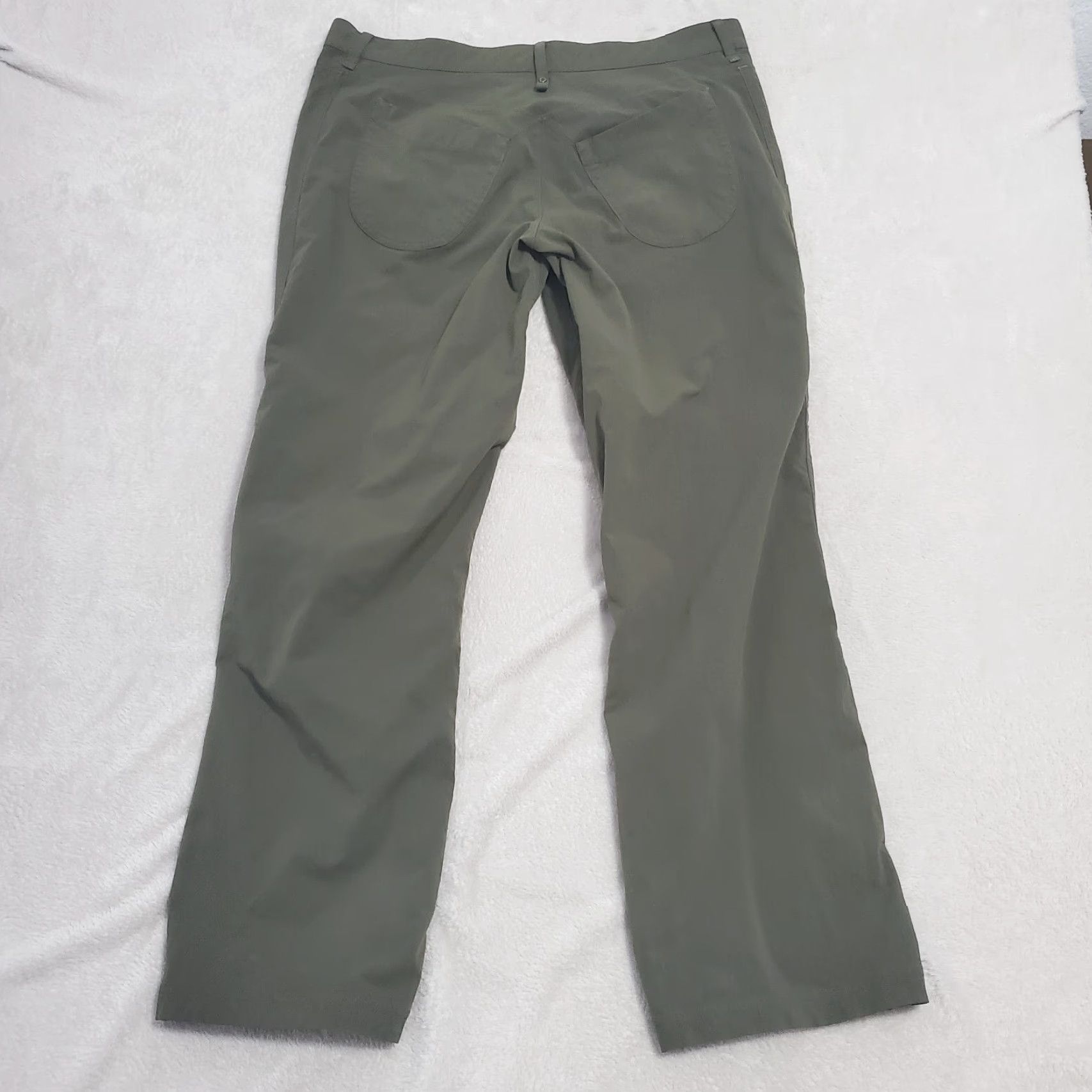 Mountain Hardwear VINTAGE Mountain Hardwear Pants Womens 14 Regular Green Nylon Stretch Outdoor FLAW Size 36" / US 14 / IT 50 - 2 Thumbnail