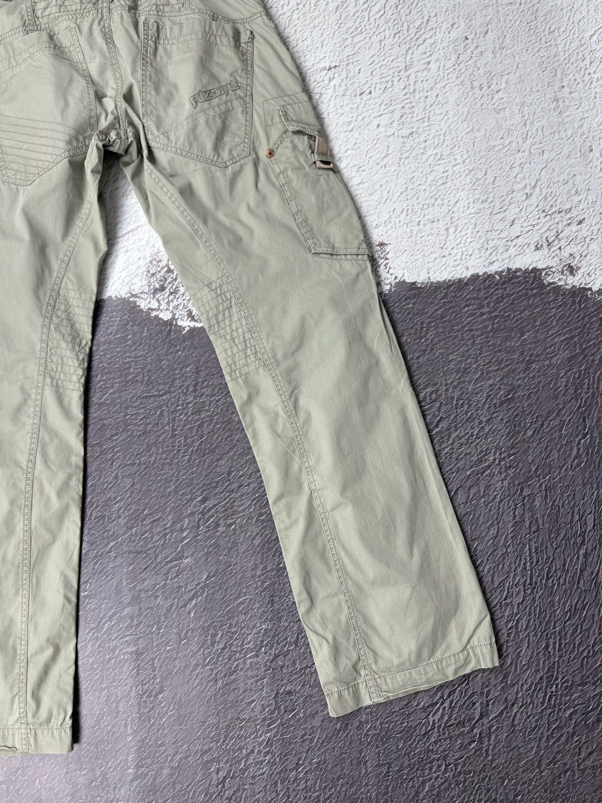 Rip Curl × Vintage Rip Curl vintage grey utility cargo skateboarding pants Size US 30 / EU 46 - 14 Thumbnail