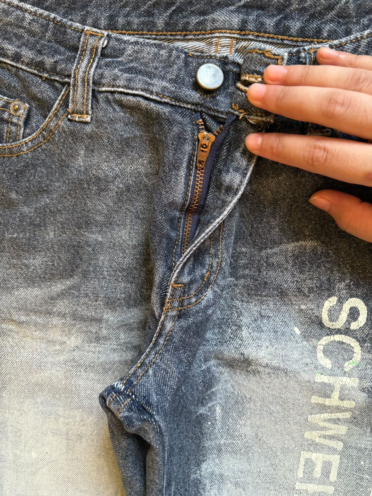 Japanese Brand Vintage Japanese Brand Faded Wash Printed Flare Jeans Size 30" / US 8 / IT 44 - 3 Thumbnail