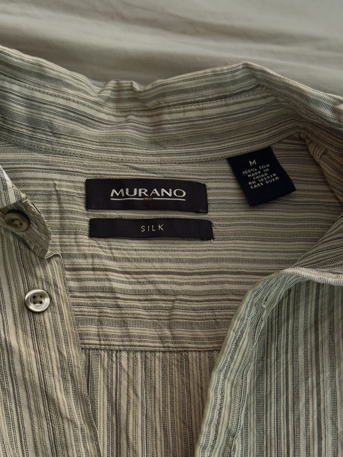 Murano vintage - luxury short sleeve crop silk button up Size US M / EU 48-50 / 2 - 3 Thumbnail