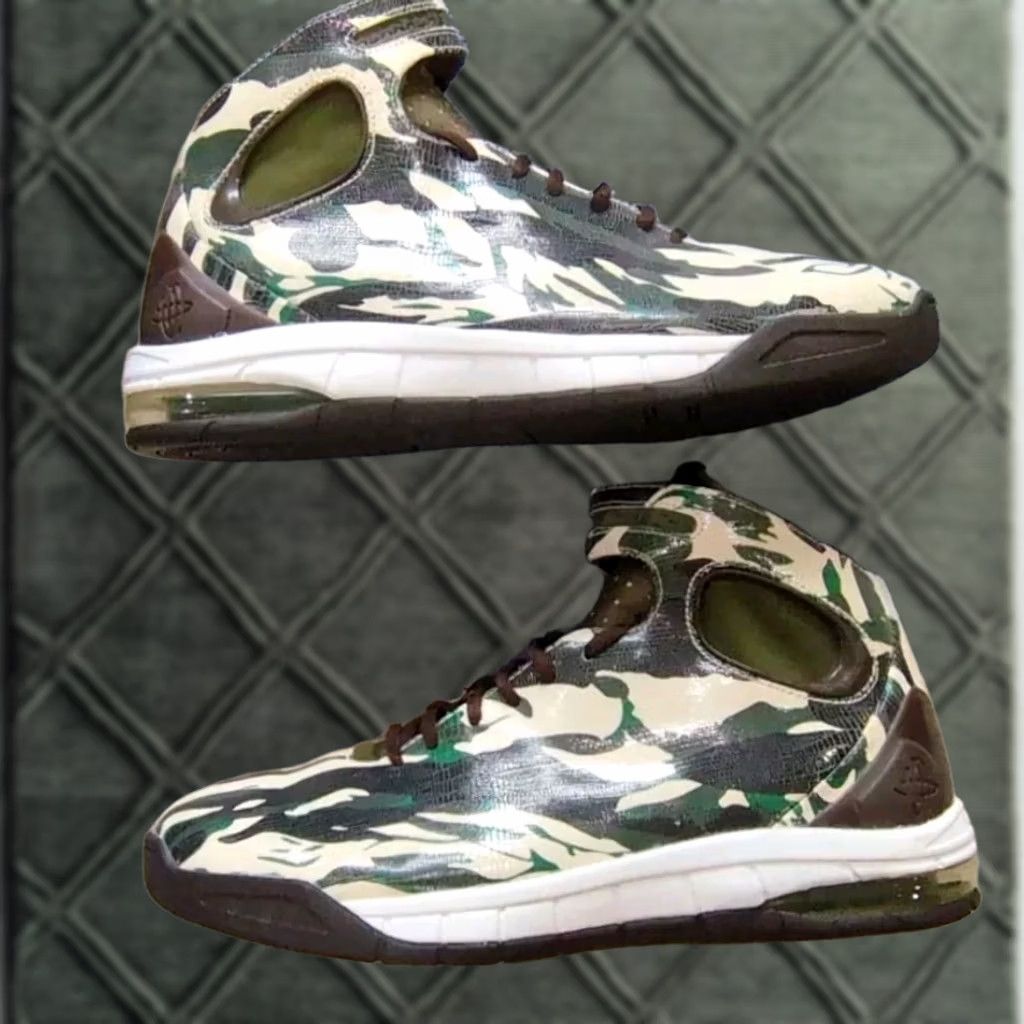 Nike VINTAGE Nike Air Max Huarache 2k4 312544-121 Olive Camo Army Pine Green Military Size 12 Mens Size US 12 / EU 45 - 1 Thumbnail