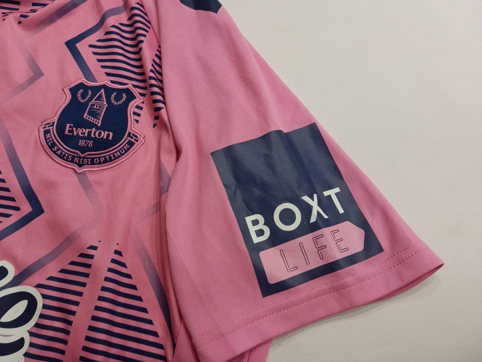 Hummel Everton Away Shirt 2022-23 with Iwobi 17 printing Size US M / EU 48-50 / 2 - 3 Thumbnail