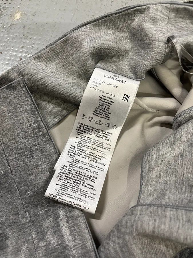 Giorgio Armani AW2018 Giorgio Armani Belted Wide Soft Grey Silver Pants Size US 30 / EU 46 - 12 Thumbnail