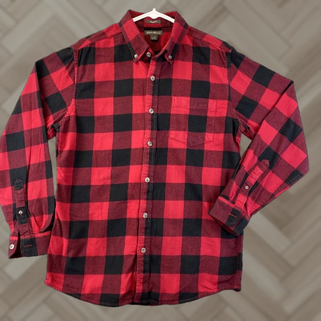 Eddie Bauer VINTAGE? Wait: It's Not Vintage. So: Eddie Bauer Plaid Shirt Slim Fit M Red Black 100% Cotton Button-Up Long Sleeve Unisex Adults Casual Shirt 79-4 Size US M / EU 48-50 / 2 - 1 Thumbnail