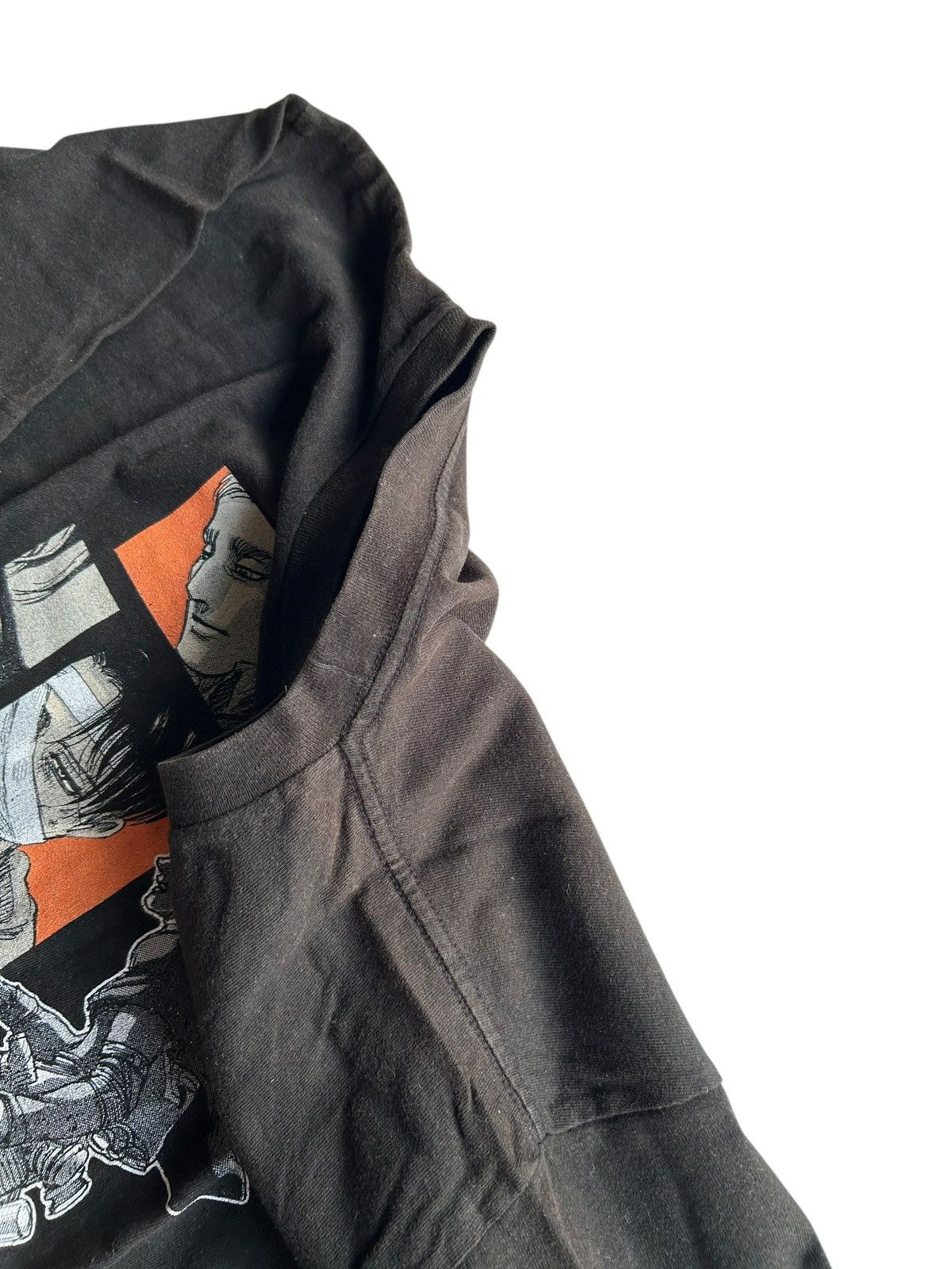 Anime × Japanese Brand × Vintage Sunfaded Attack On Titan Anime Vintage Shirts Size US L / EU 52-54 / 3 - 6 Thumbnail