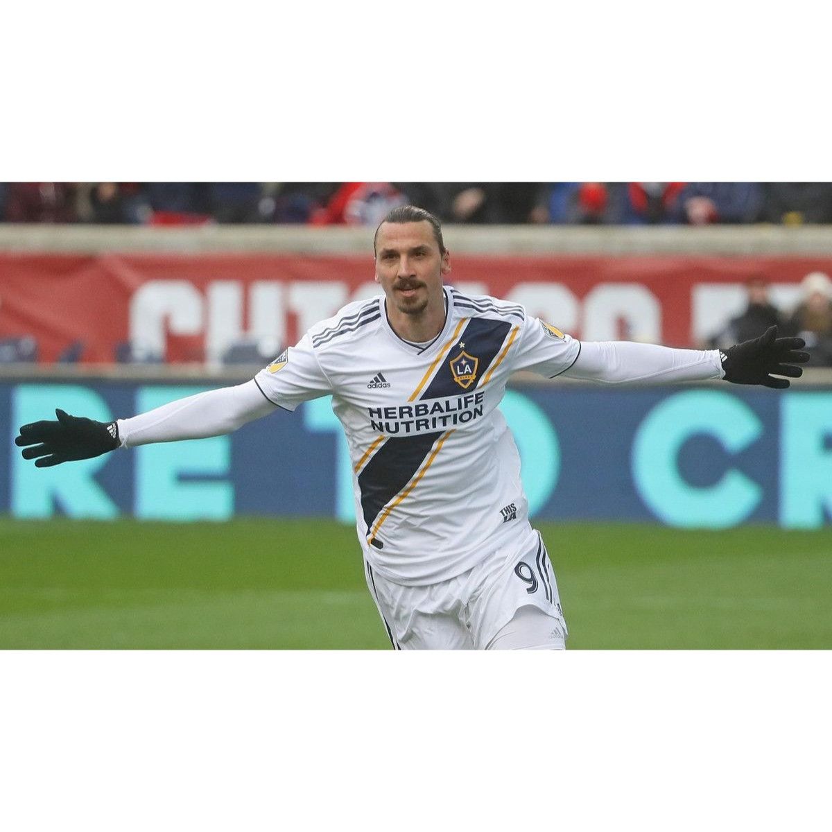 Adidas Ibrahimovic LA Galaxy 2018 2019 PLAYER ISSUE Soccer Jersey Size US XL / EU 56 / 4 - 7 Thumbnail