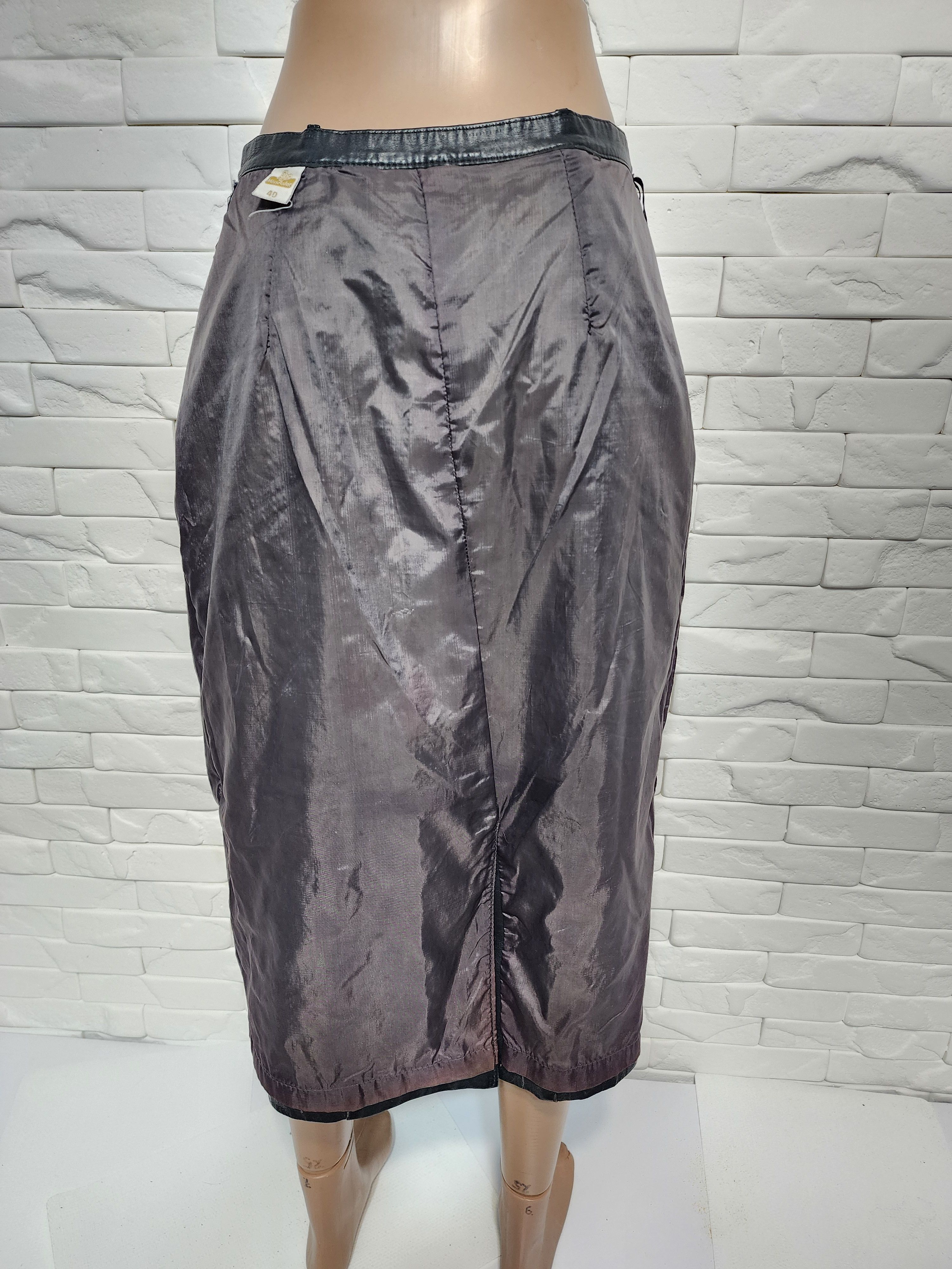 Genuine Leather Gray leather skirt. Grey skirt. Vintage leather skirt. Size 28" / US 6 / IT 42 - 8 Thumbnail