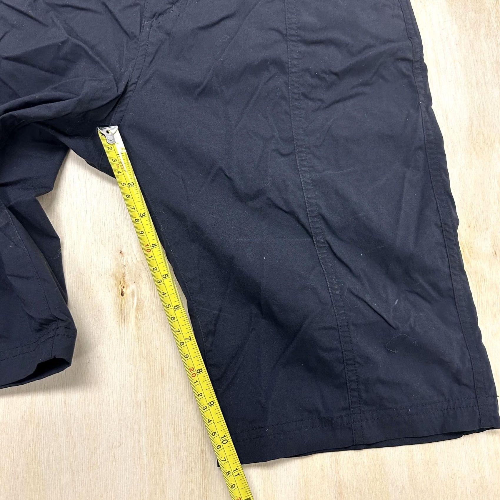Royal Robbins Y2K Royal Robbins Bermuda Shorts Womens 4 Black Nylon Spandex Stretch Hiking Size 27" / US 4 / IT 40 - 7 Thumbnail