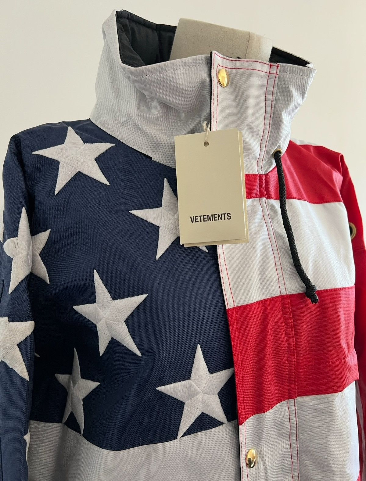 Vetements flag jacket sales