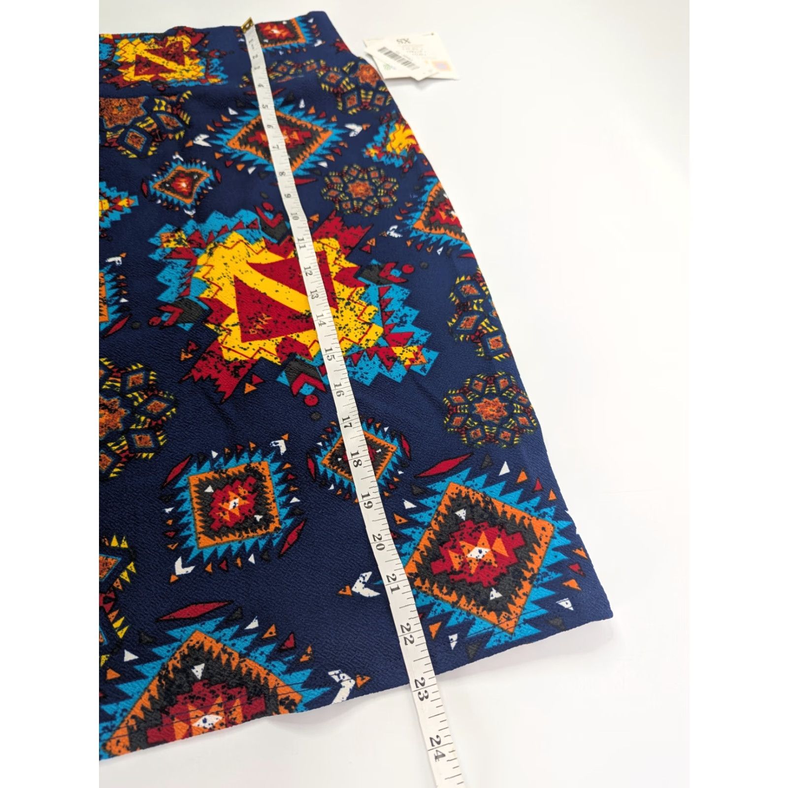 Vintage NWT LuLaRoe Cassie Midi Skirt XS Blue Aztec Geometric Print Size 26" / US 2 / IT 38 - 3 Thumbnail