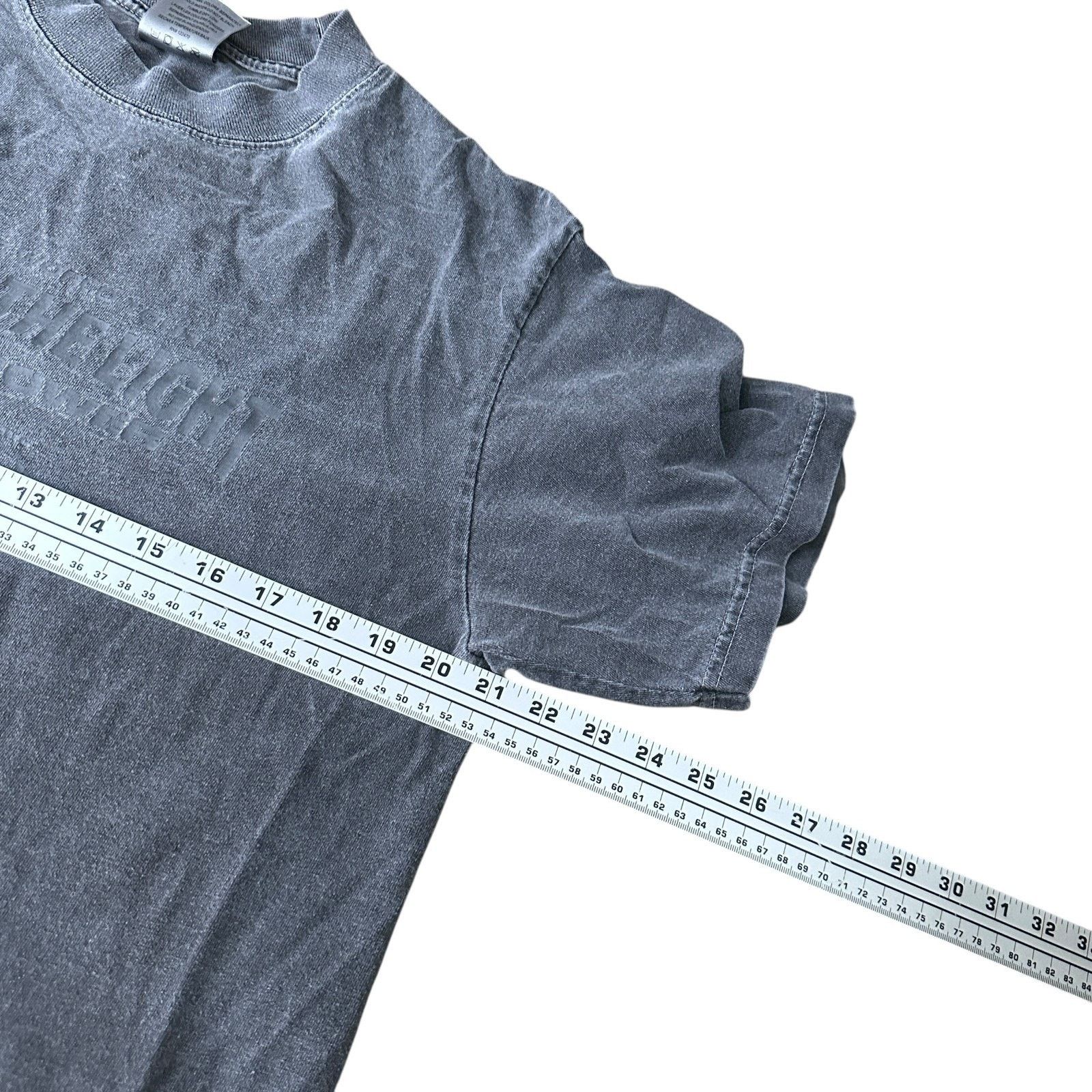 Other Ateez T-Shirt Mens Medium Gray Wanted Dead Or Alive READ Size US M / EU 48-50 / 2 - 8 Thumbnail