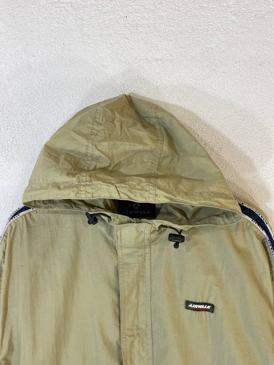 Airwalk vintage airwalk sidetape jacket nice design Size US L / EU 52-54 / 3 - 2 Thumbnail