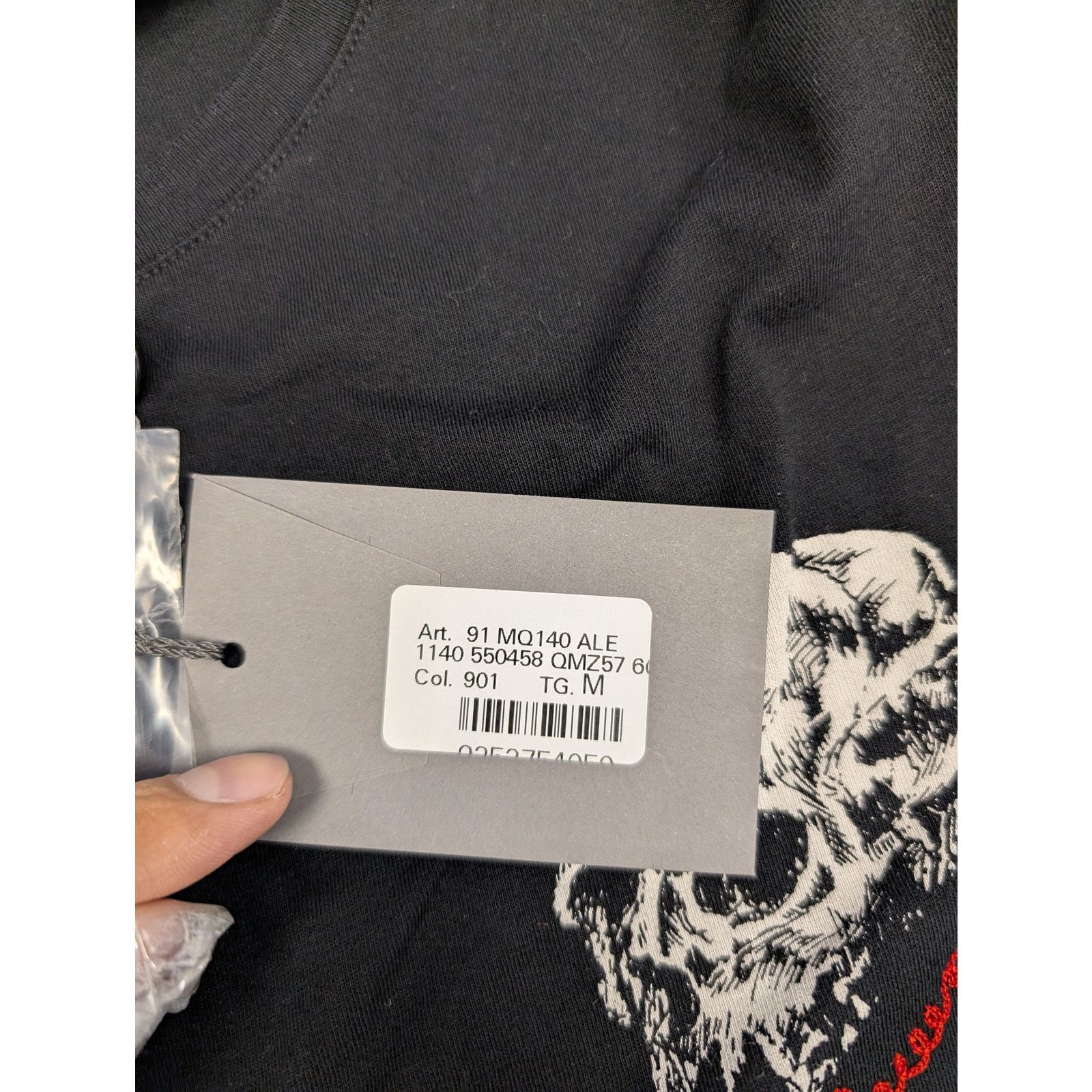 Alexander McQueen o1rshd1 T-Shirt in Black Size US M / EU 48-50 / 2 - 17 Thumbnail