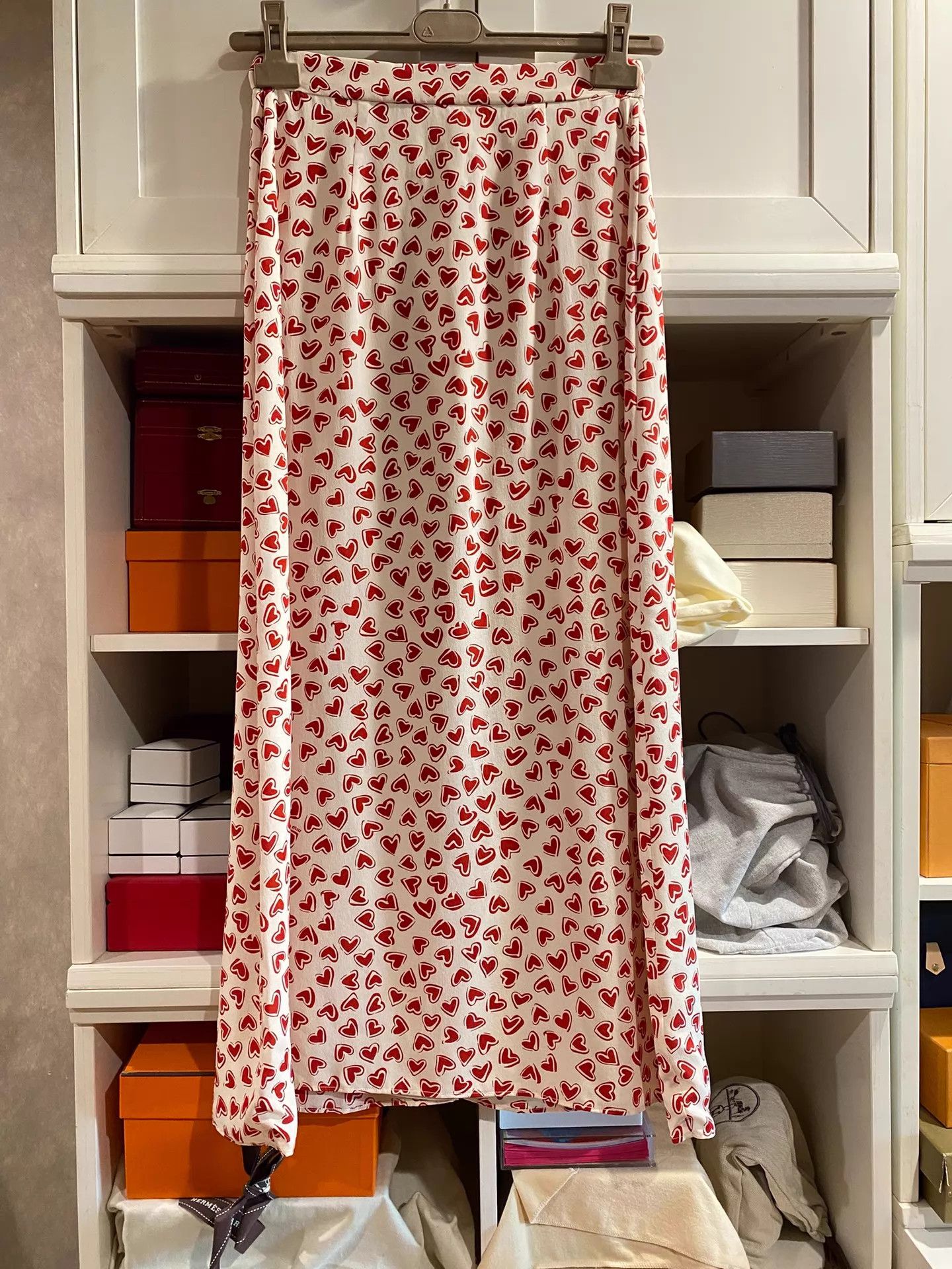 Miu Miu MIU MIU Full Heart Print Lightweight Skirt 38 Size 26" / US 2 / IT 38 - 2 Thumbnail