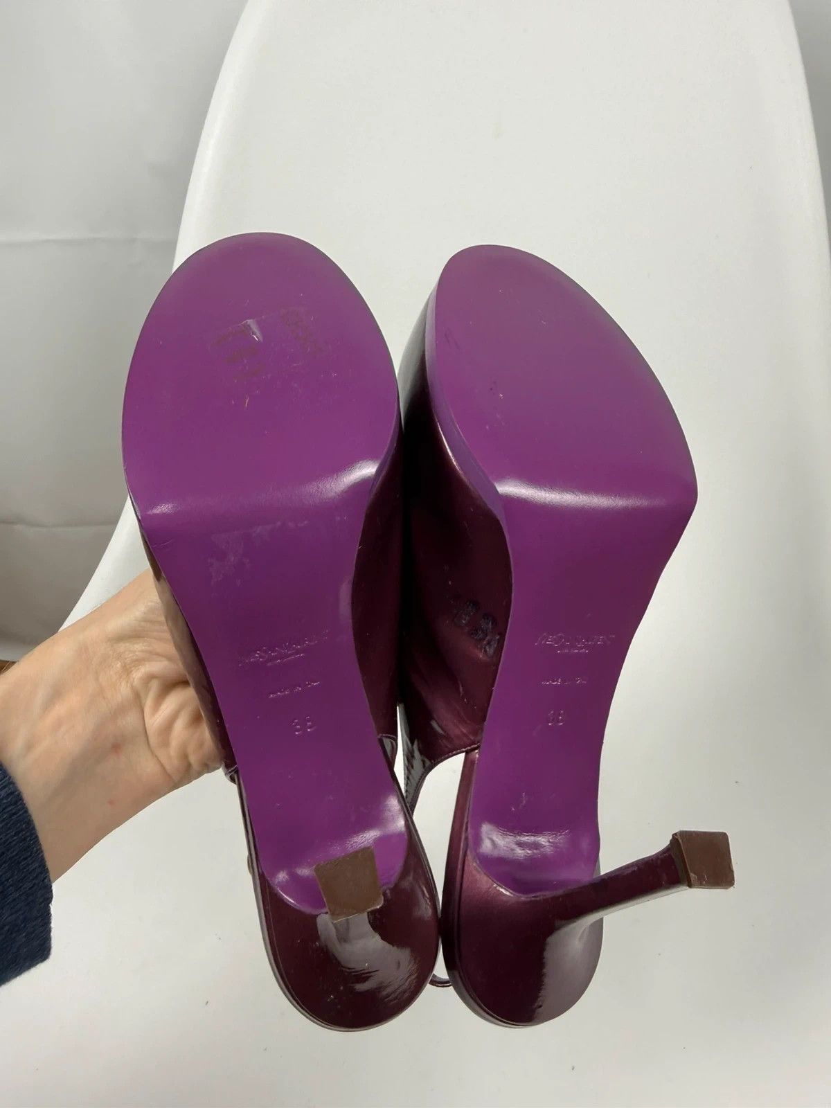 Yves Saint Laurent Yves Saint Laurent Laque Slingback Heels size 38 Size US 7 / IT 37 - 6 Thumbnail
