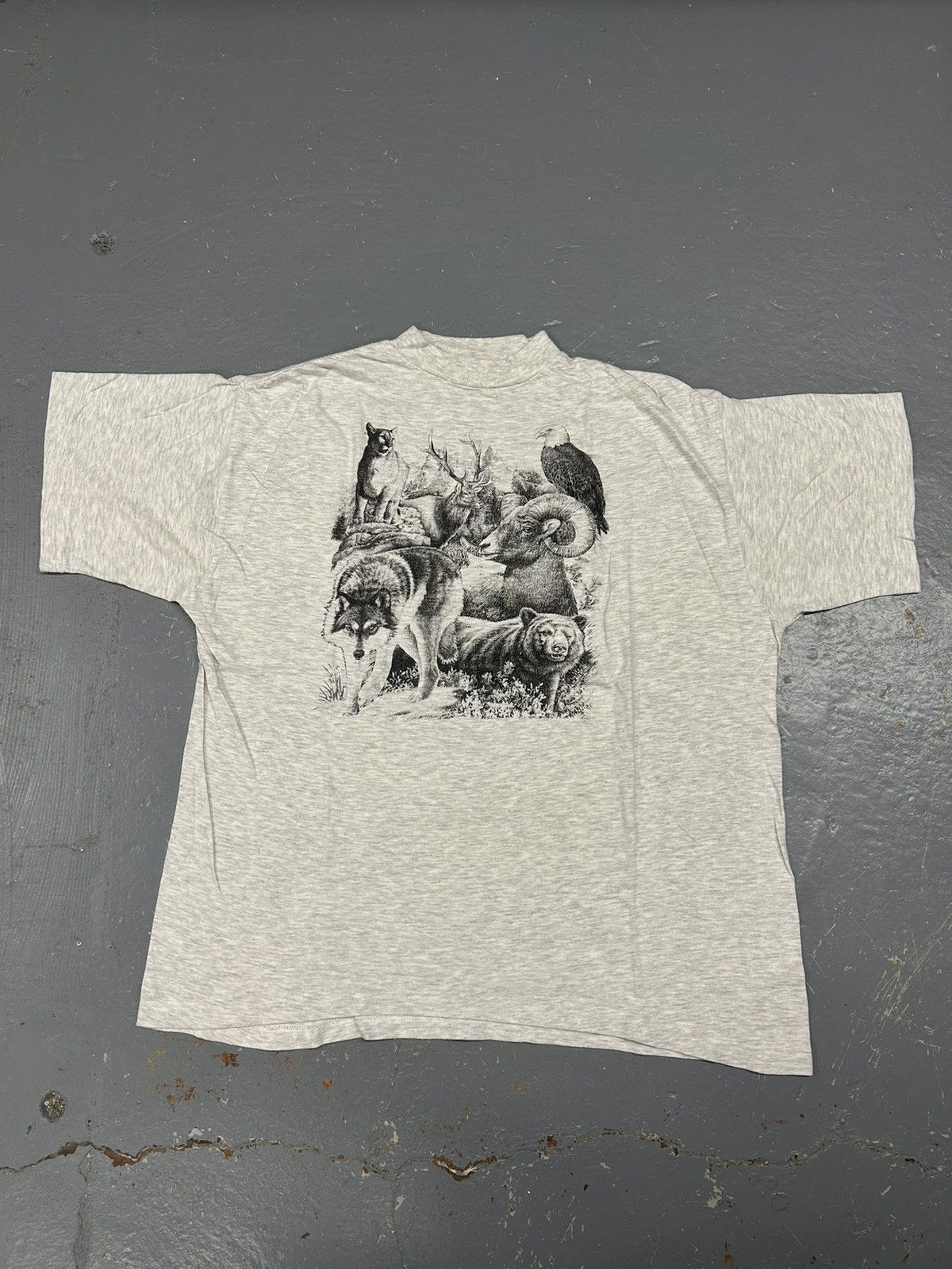 Vintage Crazy Vintage 90s Essential Grey Animal Nature Grey T-Shirt Size US XL / EU 56 / 4 - 1 Thumbnail