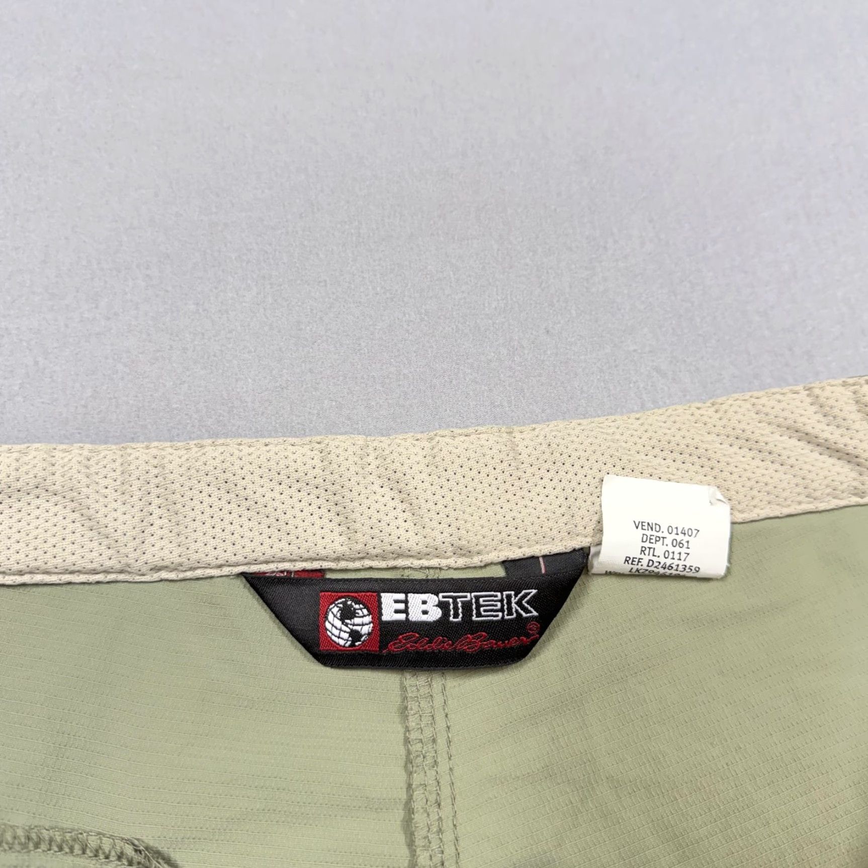 Eddie Bauer VINTAGE Eddie Bauer EBTEK Shorts Womens XL Green Utility Nylon Quick Dry Size 40" / US 18 - 3 Thumbnail