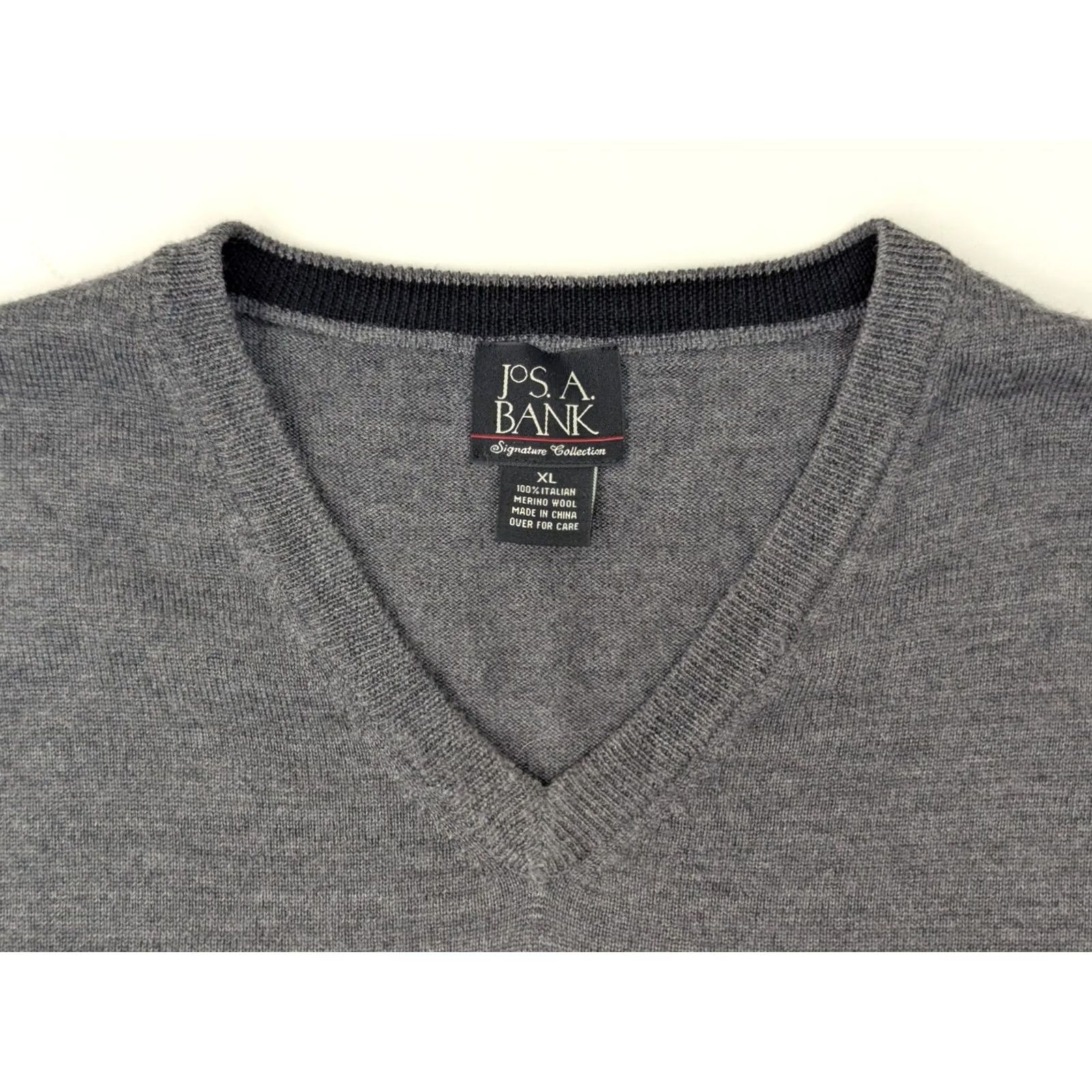 Jos. A. Bank Jos. A. Bank 100% Italian Merino Wool Long Sleeve V-Neck Sweater Men XL Gray Shirt Sweater 90s Preppy Mens Size US XL / EU 56 / 4 - 3 Thumbnail