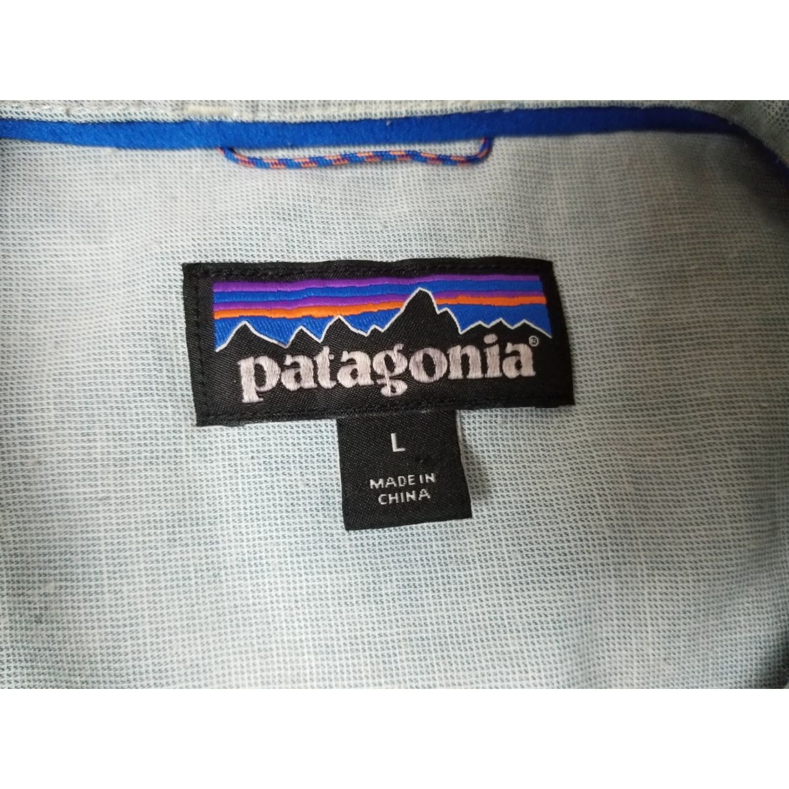 Patagonia VINTAGE Patagonia Cotton Short Sleeve Shirt Mens Large Blue T-Shirt Regular Fit 24 inch Cross Chest USA Theme Band Retro Rock Tropical Size US L / EU 52-54 / 3 - 4 Thumbnail