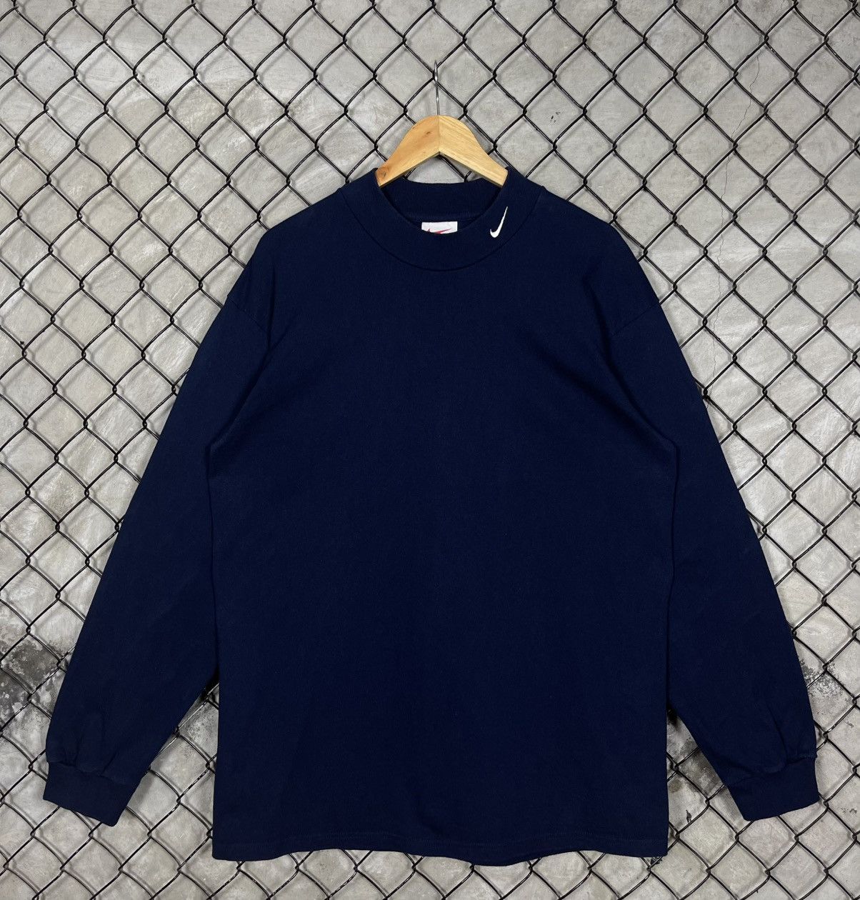 Nike × Vintage Vintage Nike Crewneck Sweatshirt Size US L / EU 52-54 / 3 - 1 Thumbnail