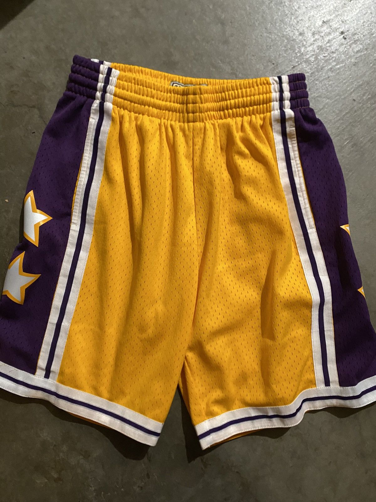 Mitchell & Ness Mitchell & Ness NBA Shorts Medium Los Angeles Lakers Size US 32 / EU 48 - 1 Thumbnail