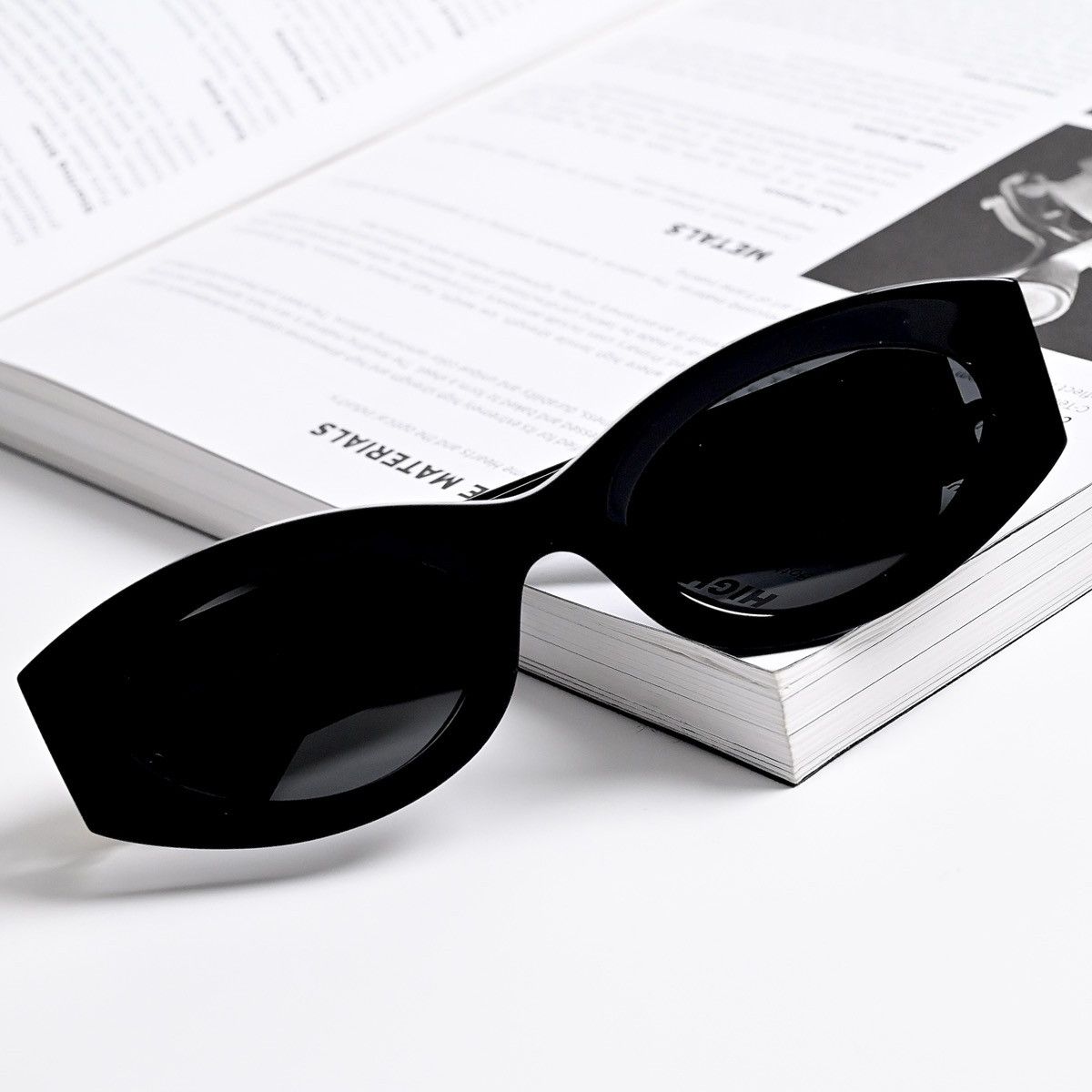 Miu Miu MIU MIU 0MU 11WS SUNGLASSES Size ONE SIZE - 6 Thumbnail
