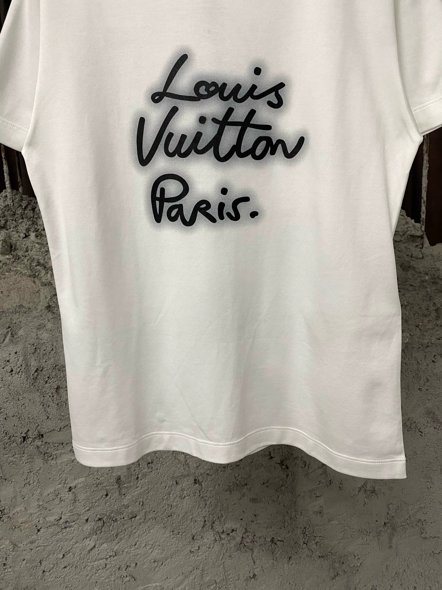 Louis Vuitton LV script logo short-sleeve tee size S Size S / US 4 / IT 40 - 4 Thumbnail