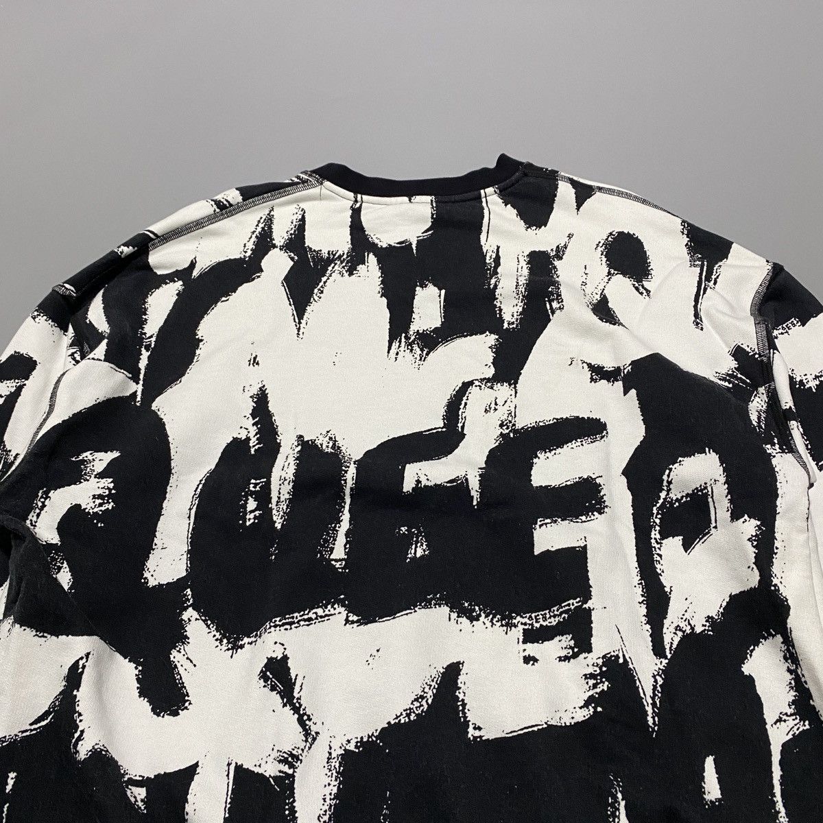 Alexander McQueen Graffiti Logo Print Sweatshirt Size US XXS / EU 40 - 6 Thumbnail