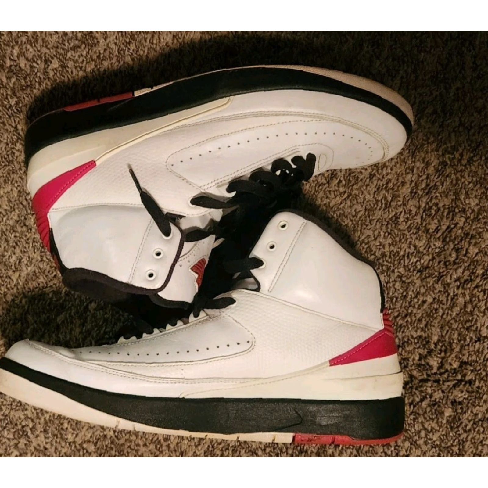 Jordan Brand Jordan 2 Retro Chicago Sneaker DX2454-106 Men 10 White Air Jordan 2 Athletic Mid Top Retro 2022 Size US 10 / EU 43 - 2 Thumbnail