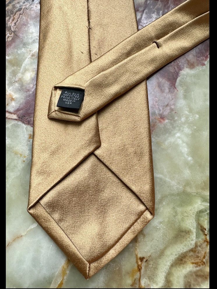 Donna Karan VINTAGE 1990s DONNA KARAN MENS TIE SILK GOLD BRONZE SATIN Size ONE SIZE - 4 Thumbnail