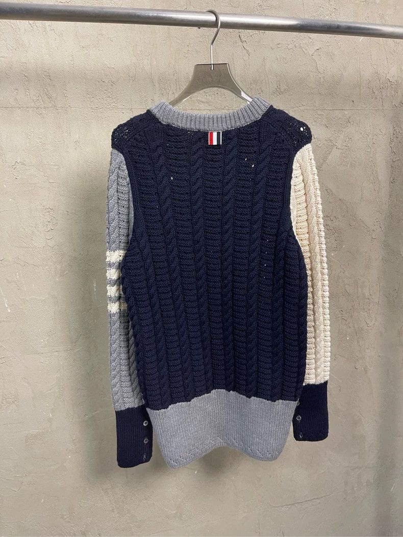 Thom Browne Thom Browne Beige gray Tibetan blue color block round-neck Size US XXS / EU 40 - 3 Thumbnail