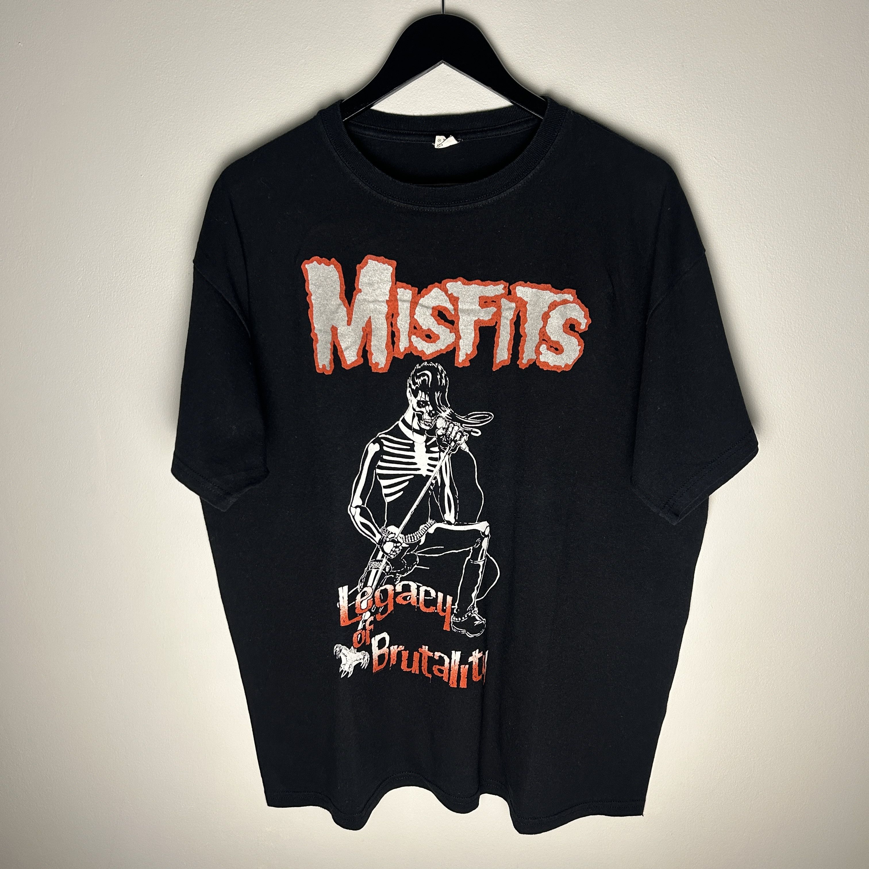 Band Tees Vintage Misfits Legacy Of Brutality Band T-shirt Size US XL / EU 56 / 4 - 1 Thumbnail