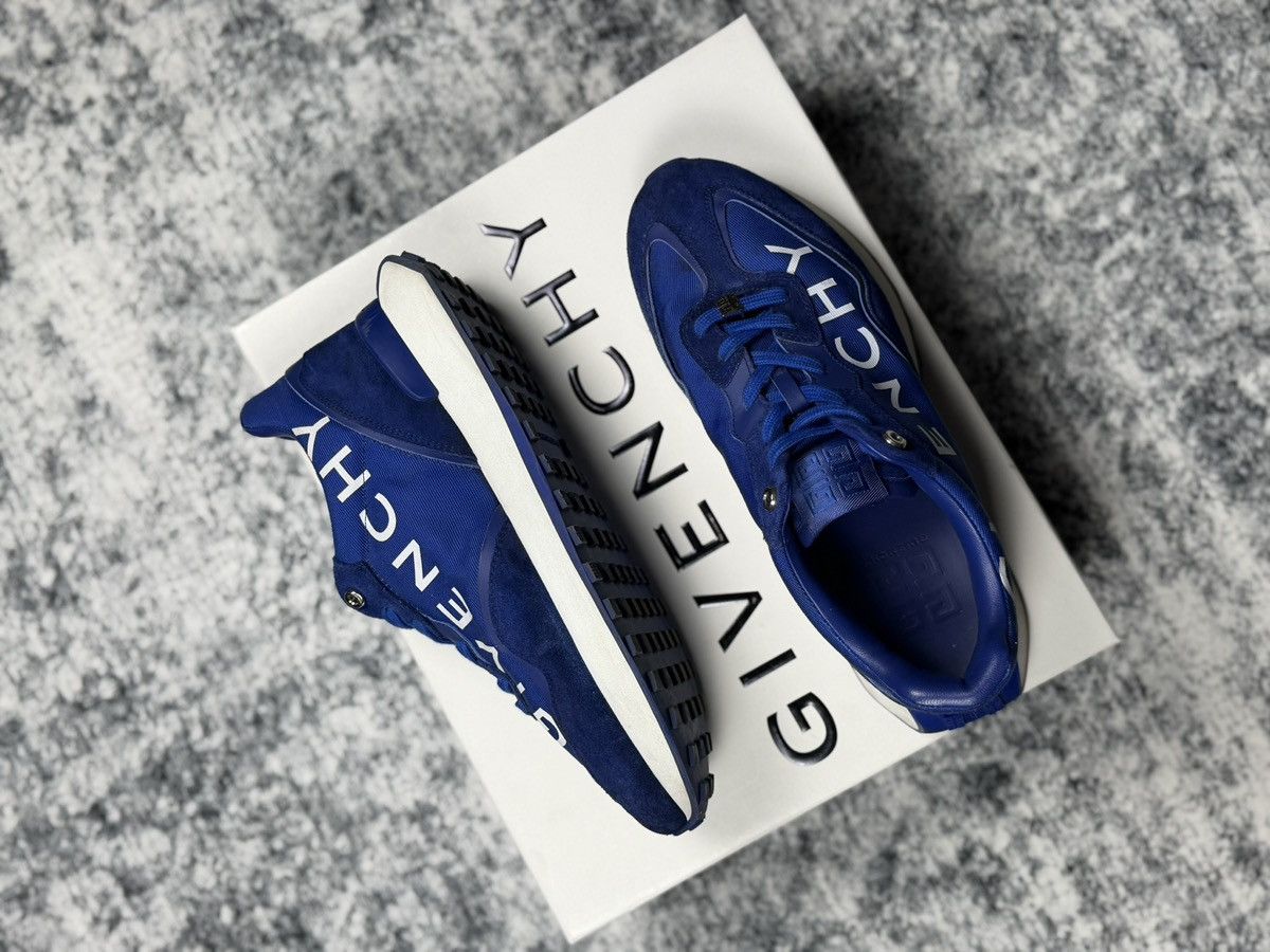 Givenchy Givenchy Men’s sneakers ‘ Runner light ocean blue’ Size 42 Size US 9 / EU 42 - 3 Thumbnail