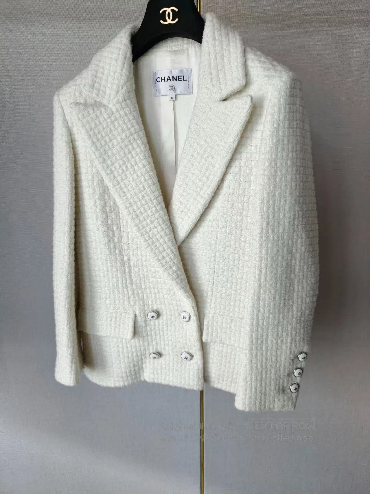 Chanel Chanel Genuine Women's Coat. Size M / US 6-8 / IT 42-44 - 1 Thumbnail