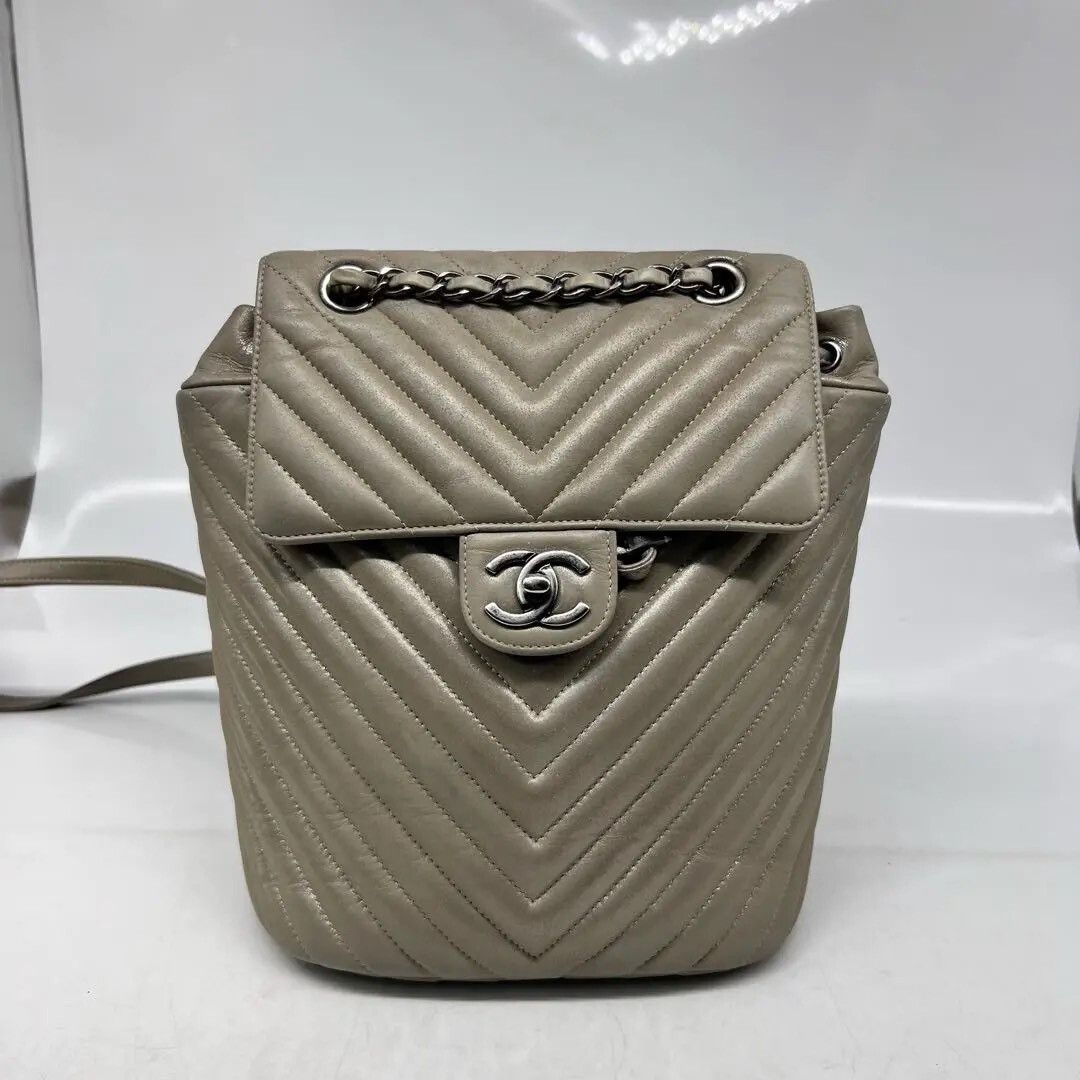 Chanel Pre-loved Bag Very good condition Size ONE SIZE - 1 Thumbnail