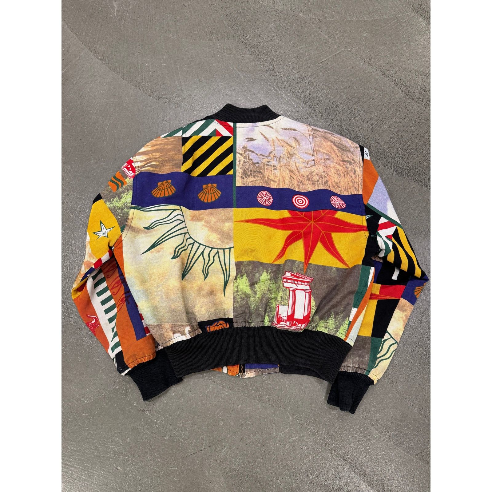 Moschino 1980s Moschino colorful printed bomber jacket Size US M / EU 48-50 / 2 - 3 Thumbnail