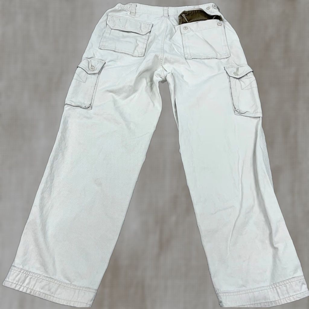 American Eagle Outfitters VINTAGE American Eagle Cargo Pants Men 34x32 White Baggy Cargo Pants Men 34x32 White Baggy AEO Jeans Pants Mens Cargo Trousers White Baggy 90s 2000s Size US 34 / EU 50 - 1 Thumbnail