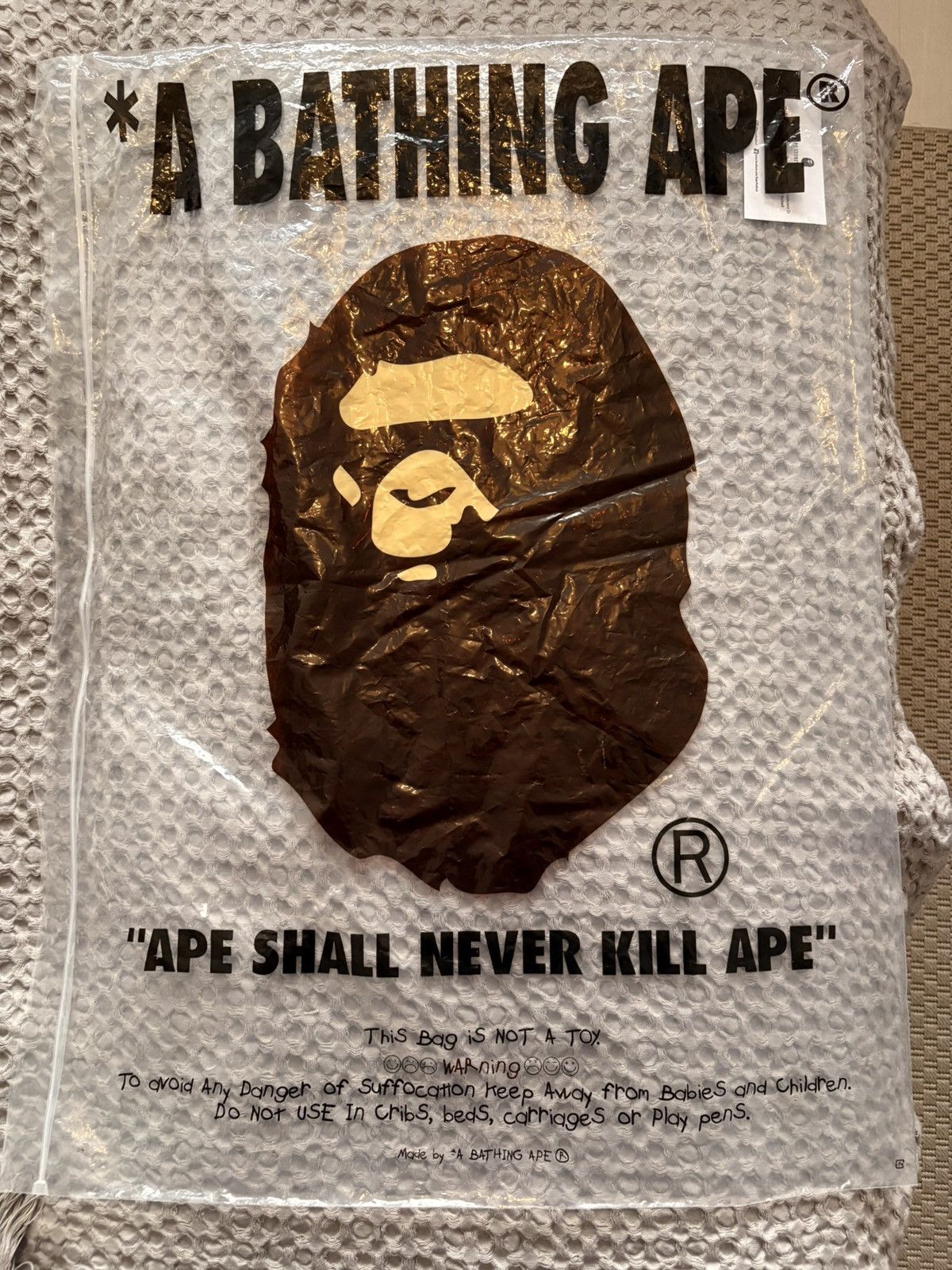 Bape BAPE 1st Camo Shark Down Jacket WGM Yellow OG Camo FW17 Size US XL / EU 56 / 4 - 10 Thumbnail