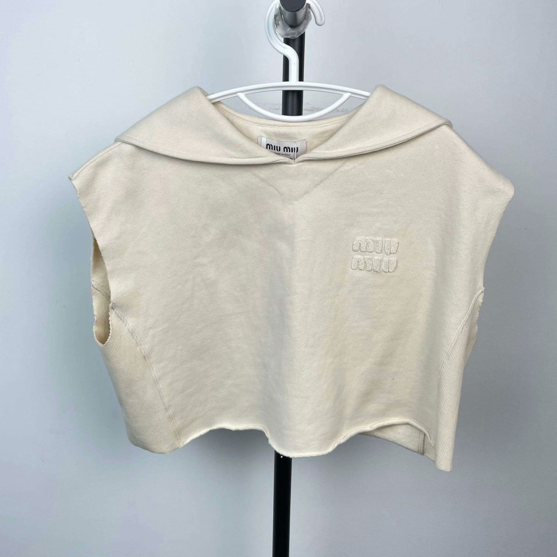 Miu Miu Miu Miu Knit White Tank Top XS Women Size XS / US 0-2 / IT 36-38 - 1 Thumbnail